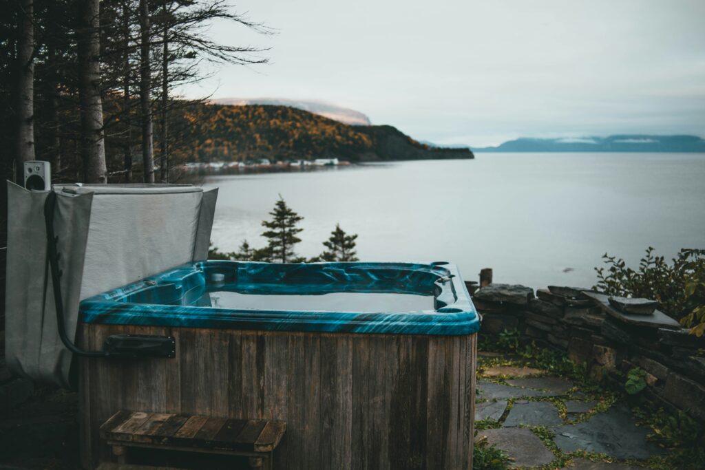 lodges with hot tubs for sale